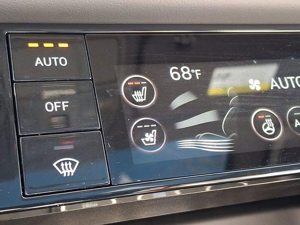 Certified 2025 Genesis G70 3.3T Advanced image 19