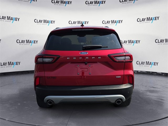 Used 2024 Ford Escape SE image 4