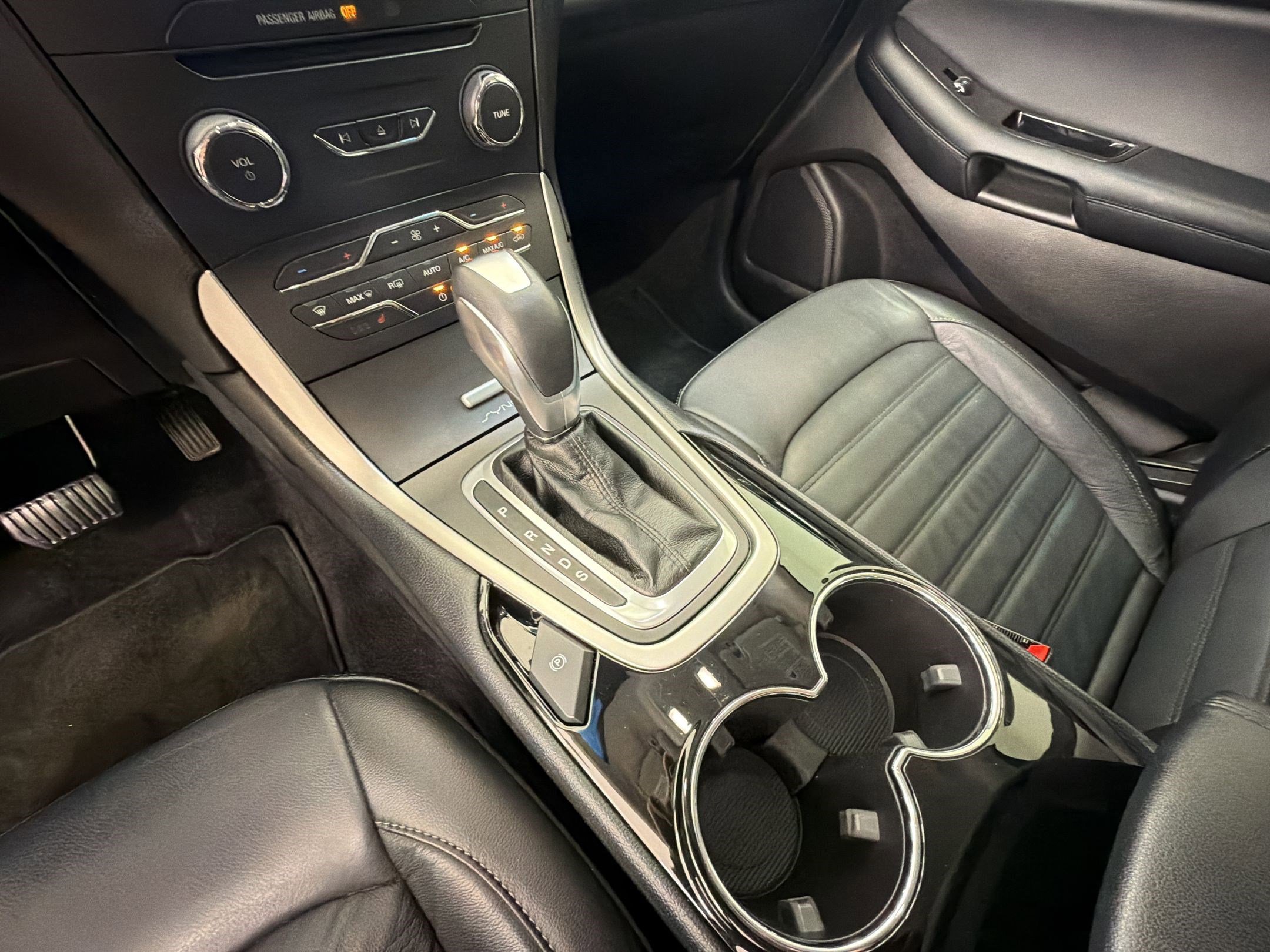 Used 2017 Ford Edge SEL w/ Equipment Group 201A image 18