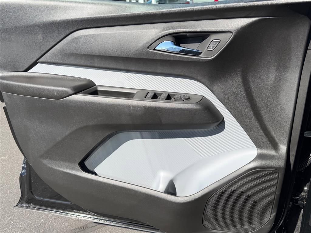 New 2027 Chevrolet Bolt RS w/ Technology Package image 9