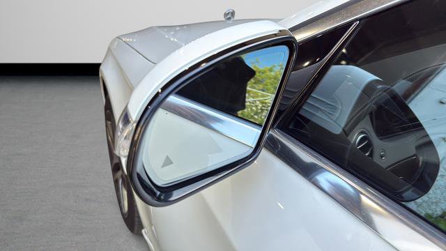 Used 2016 Mercedes-Benz S 550 4MATIC Sedan image 31