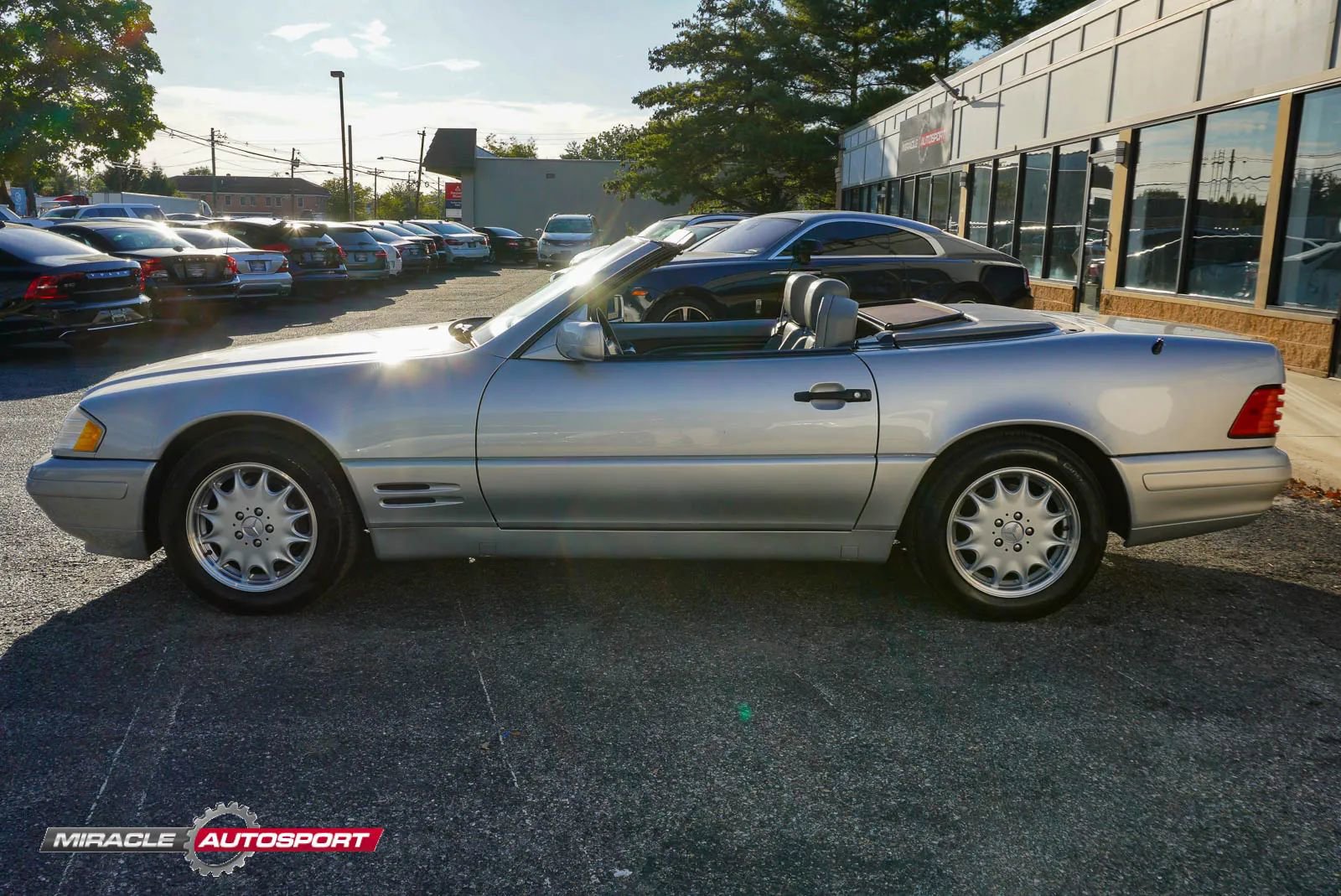 Used 1998 Mercedes-Benz SL 500 image 4