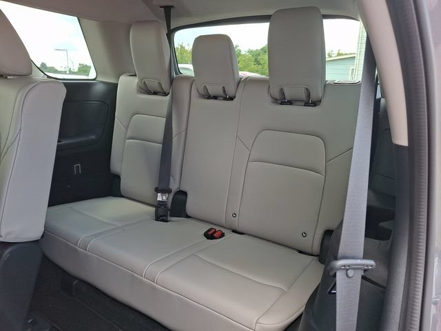 Used 2022 Nissan Pathfinder SL AWD/4WD image 12