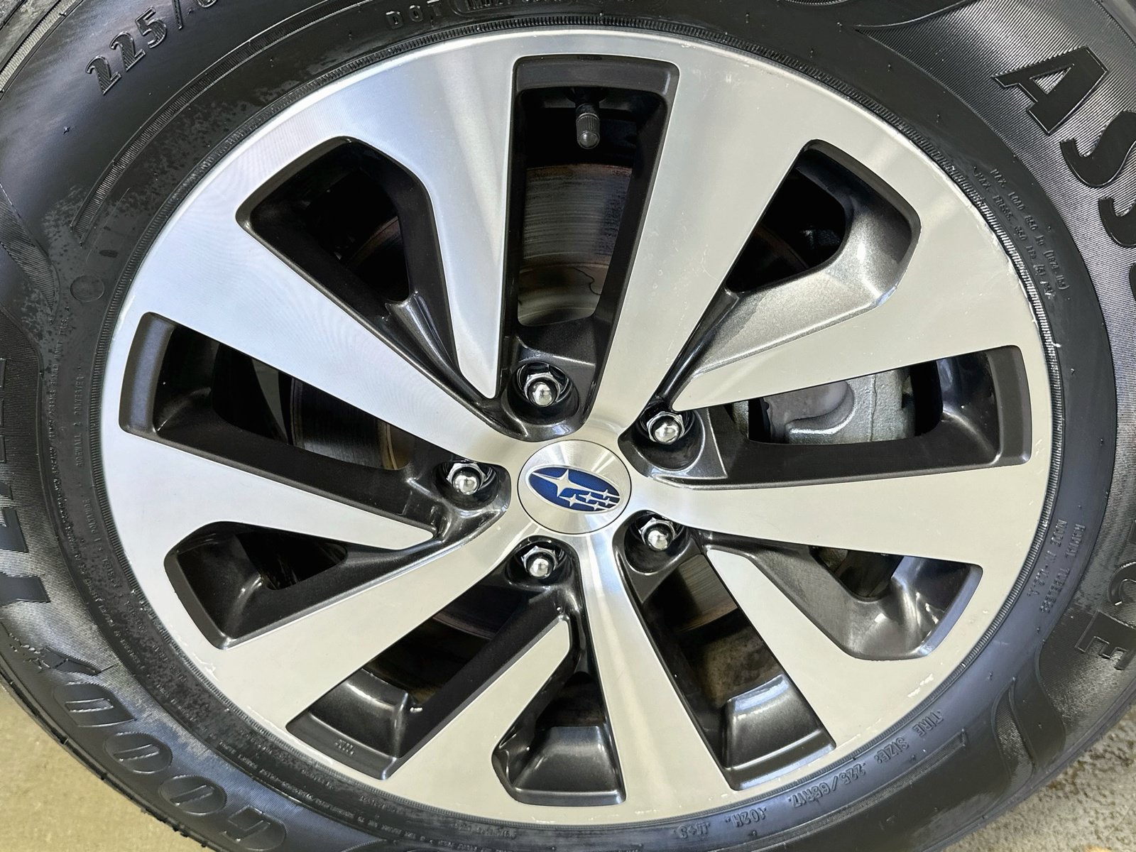 Used 2024 Subaru Outback Premium AWD/4WD image 31