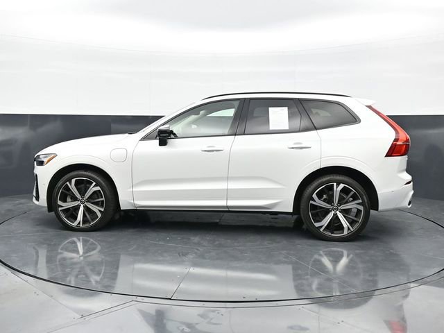 Used 2024 Volvo XC60 T8 Ultimate w/ Climate Package AWD/4WD image 4