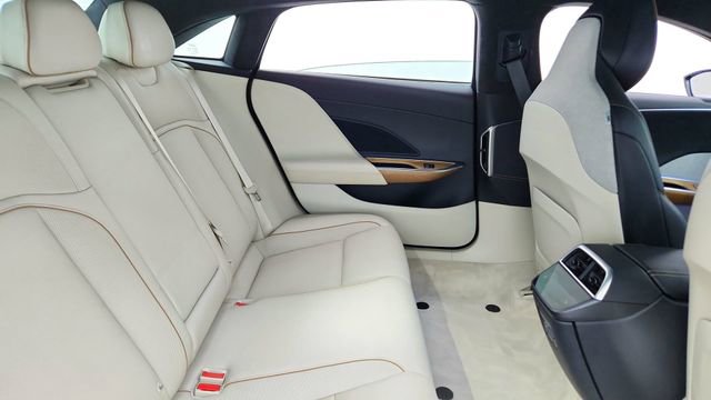 Used 2023 Lucid Air Touring AWD/4WD image 24