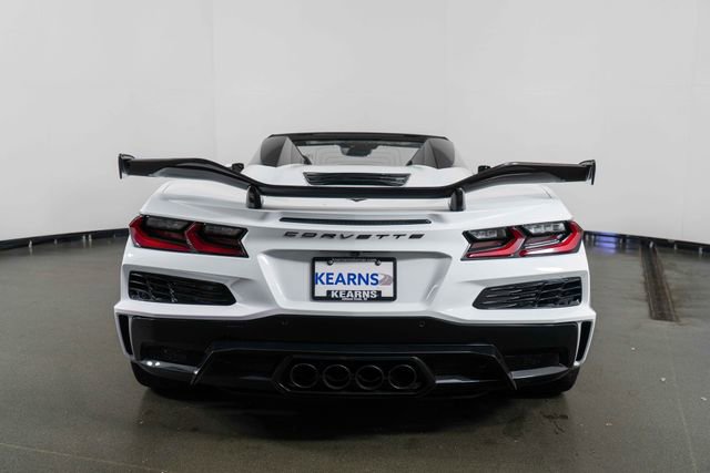 Used 2025 Chevrolet Corvette Z06 w/ Z07 Performance Package RWD image 7