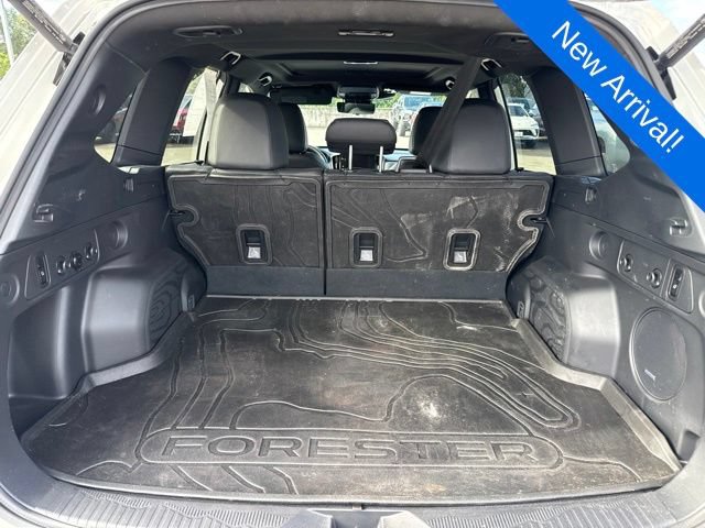 Certified 2025 Subaru Forester Touring AWD/4WD image 9