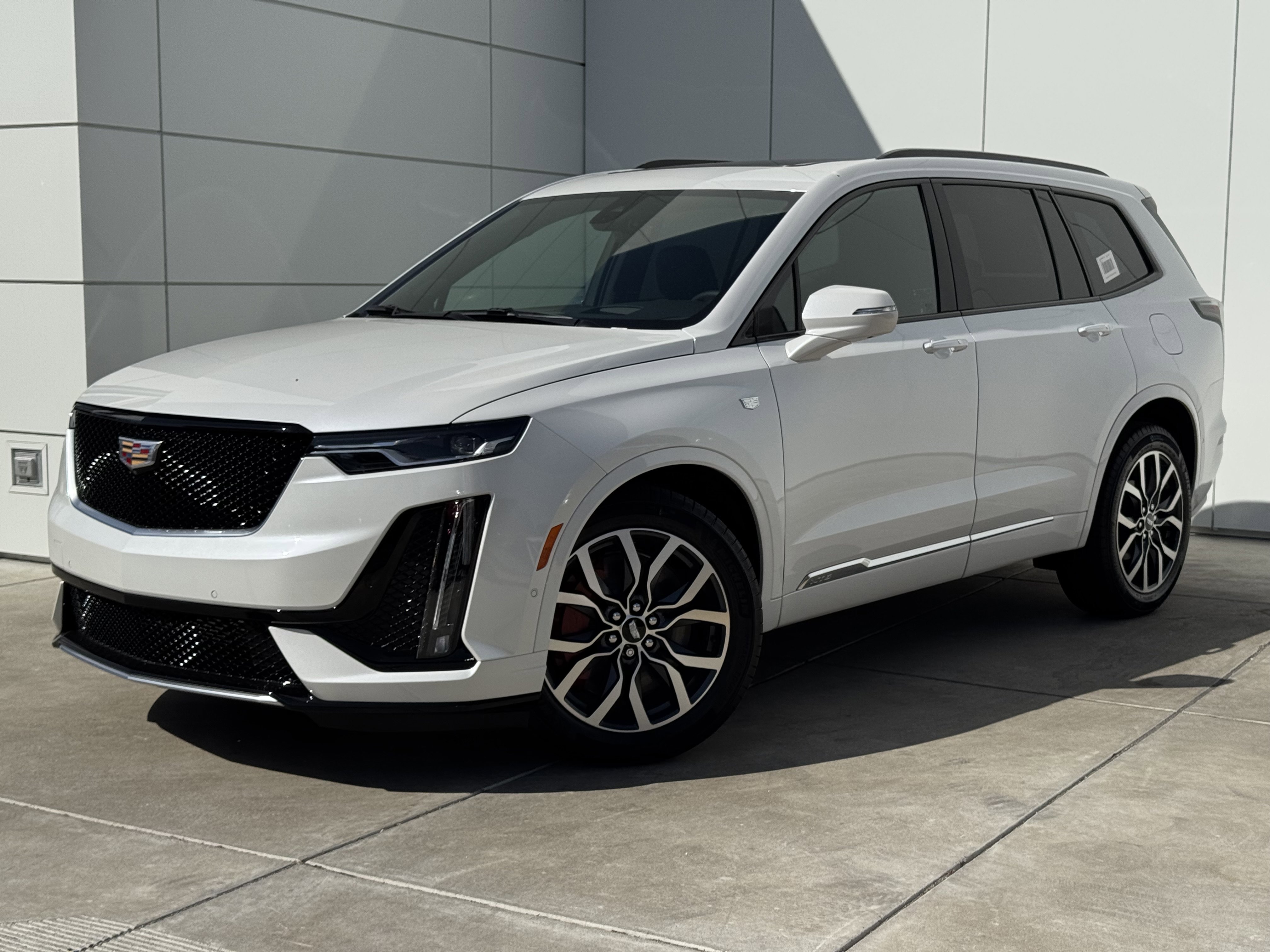 New 2025 Cadillac XT6 Sport w/ Technology Package image 2