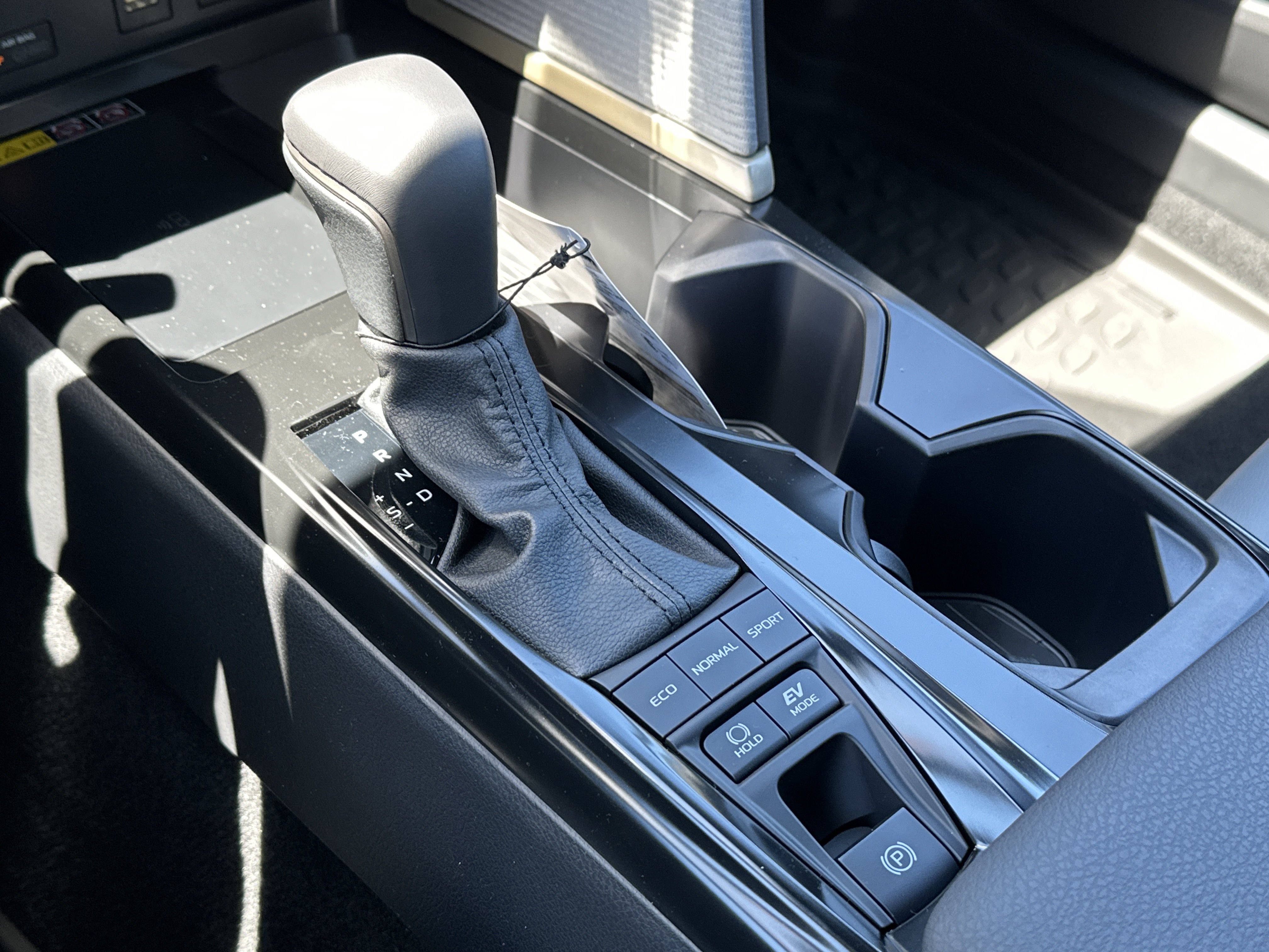 New 2026 Toyota Camry SE w/ Convenience Package FWD image 23