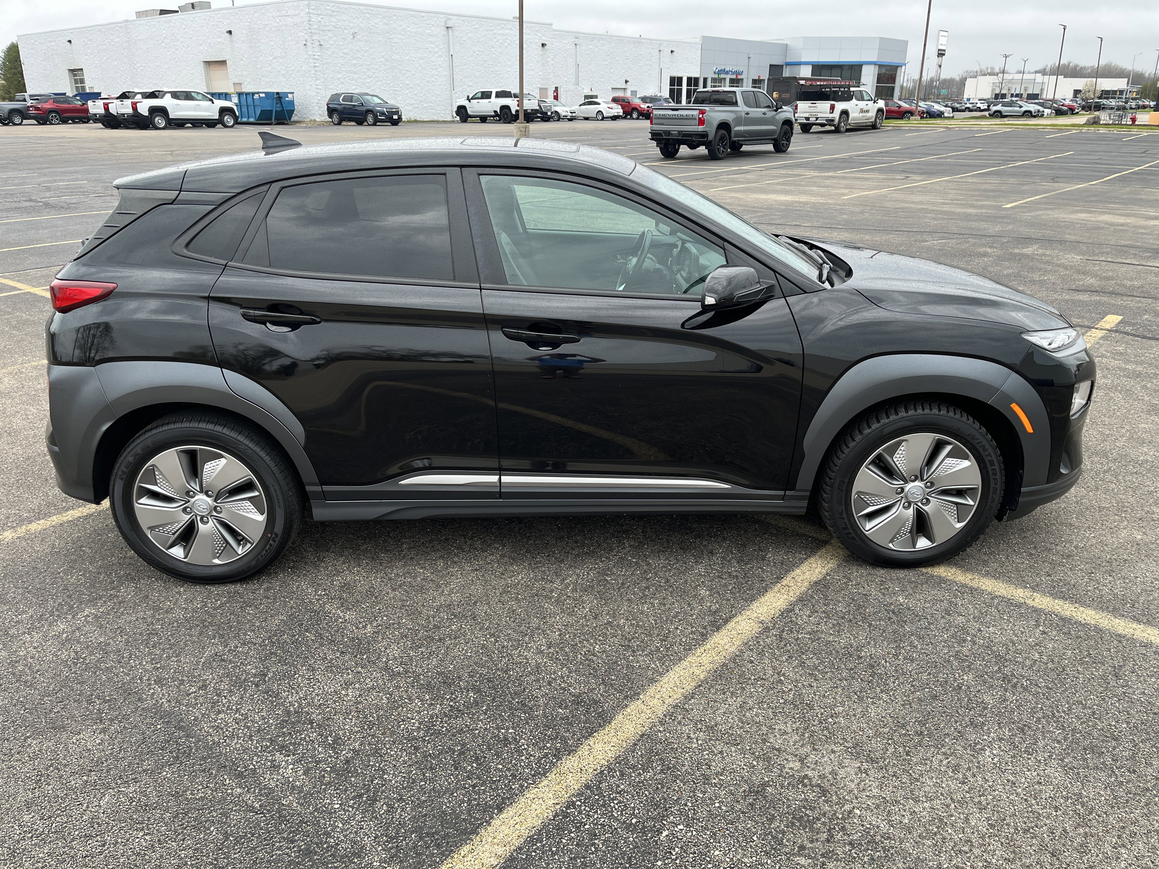 Used 2021 Hyundai Kona Limited FWD image 7