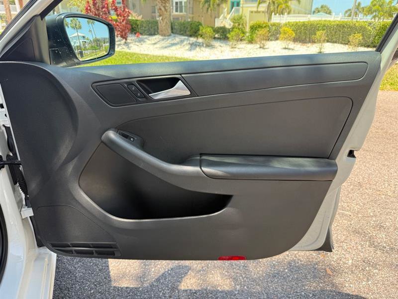Used 2014 Volkswagen Jetta S FWD image 21