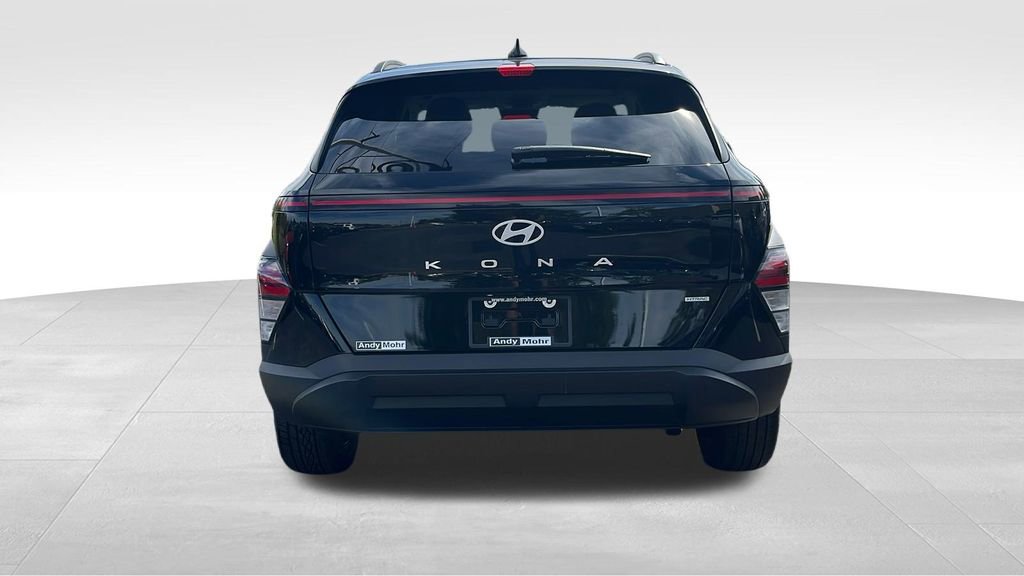 Used 2025 Hyundai Kona SEL image 4