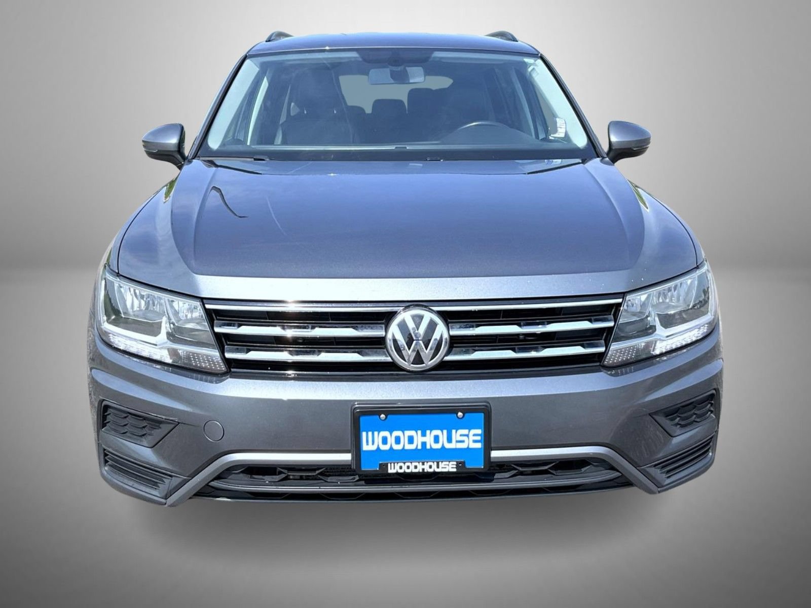 Used 2018 Volkswagen Tiguan SE w/ 3rd Row Seat Package AWD/4WD image 2
