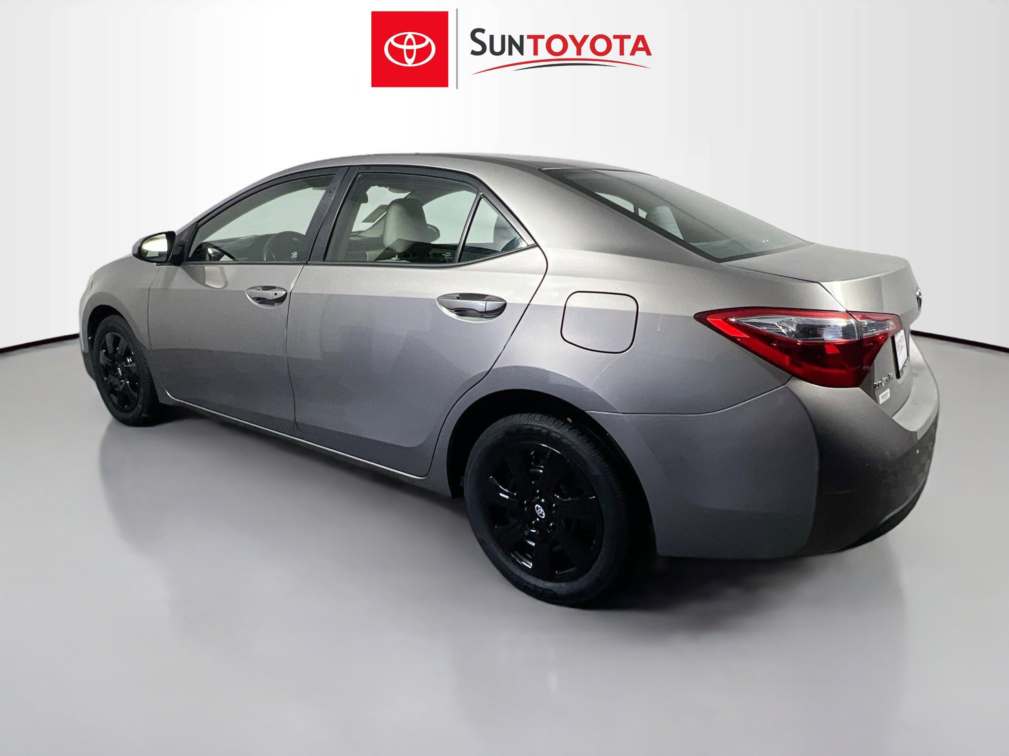 Used 2016 Toyota Corolla LE image 4