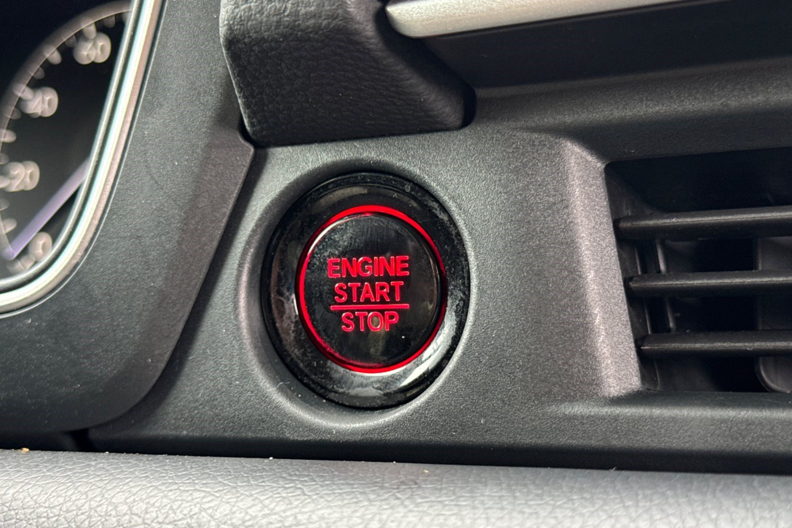 Certified 2024 Honda Pilot EX-L image 17