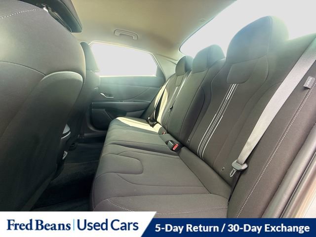 Used 2026 Hyundai Elantra Hybrid FWD image 25