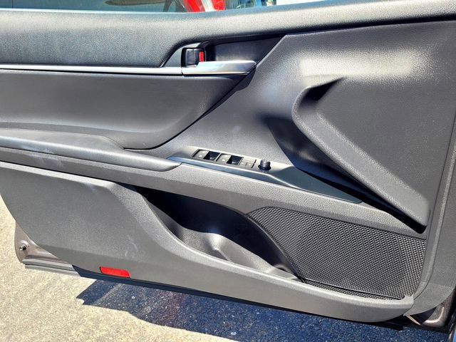 Used 2020 Toyota Camry SE w/ Convenience Package image 14