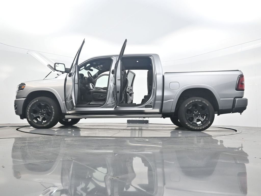 Used 2025 RAM 1500 Big Horn AWD/4WD image 43