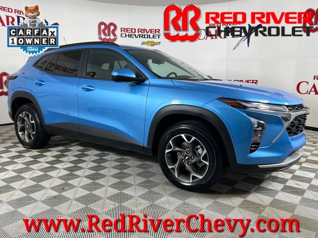 Used 2025 Chevrolet Trax LT w/ Driver Confidence Package image 1