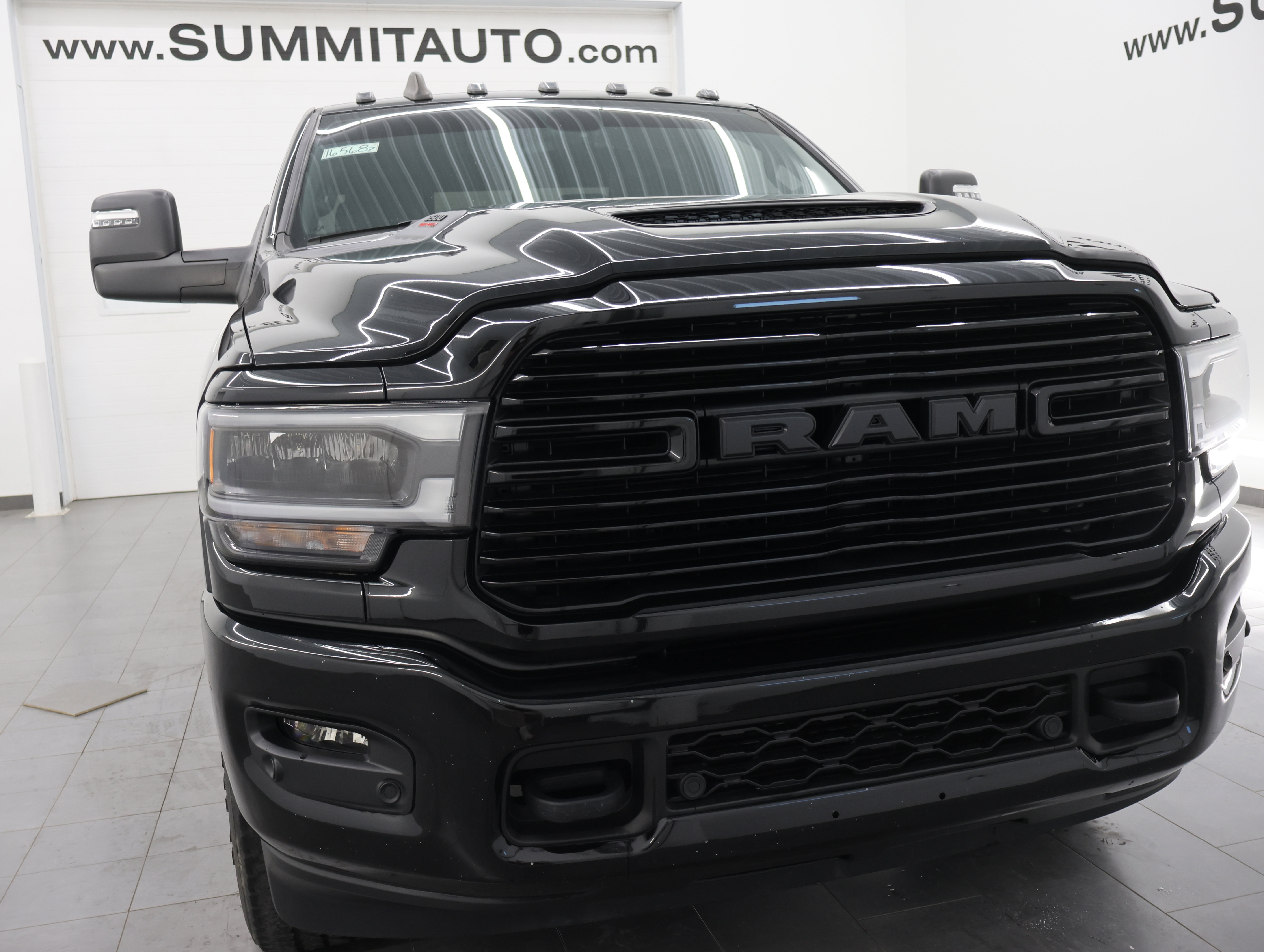 Used 2024 RAM 3500 Laramie w/ Night Edition AWD/4WD image 21