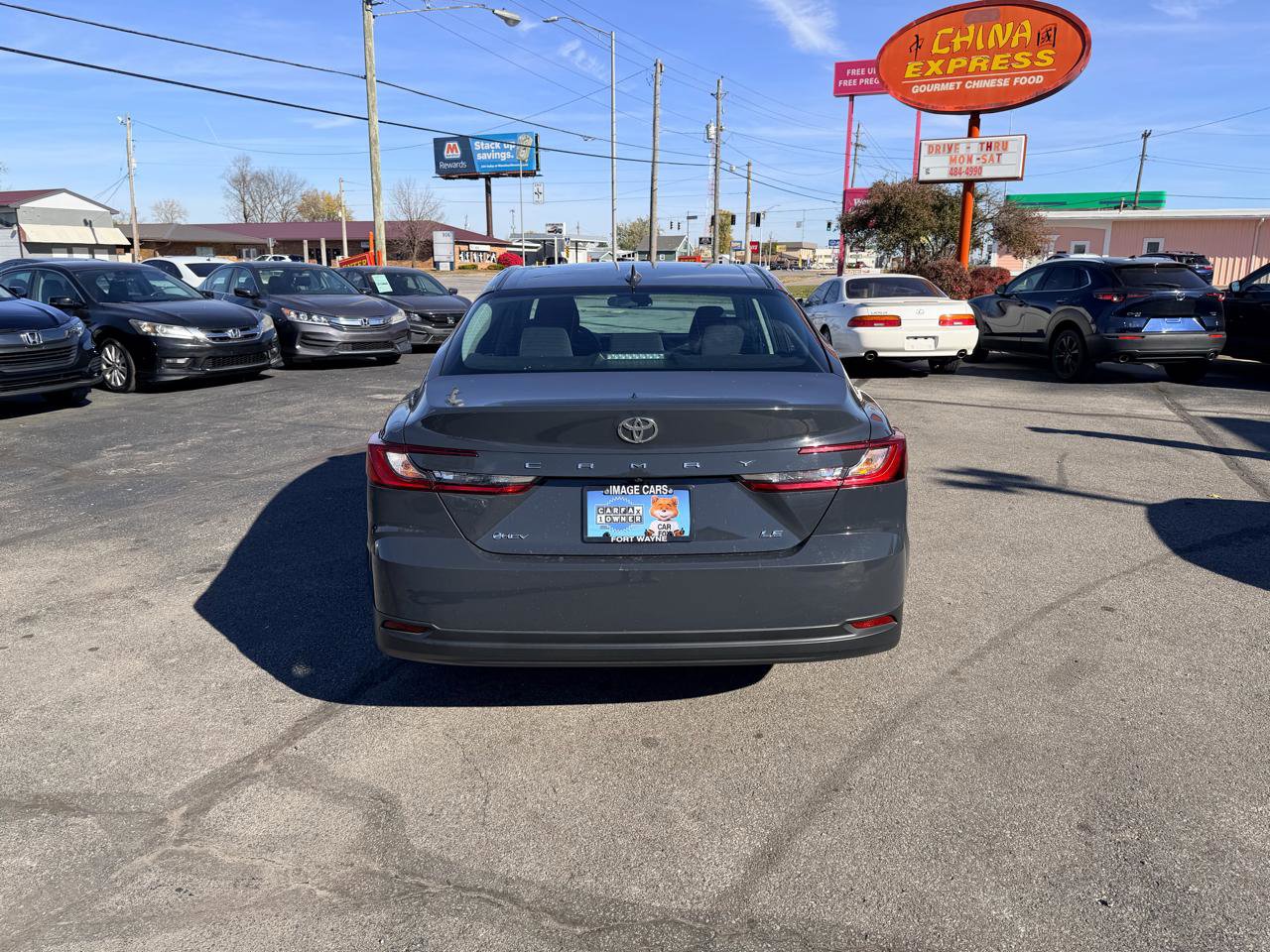 Used 2025 Toyota Camry LE FWD image 9
