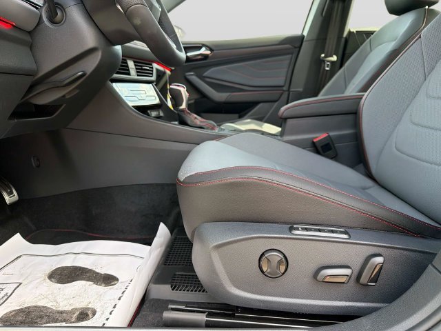 New 2027 Volkswagen Jetta GLI Autobahn FWD image 17
