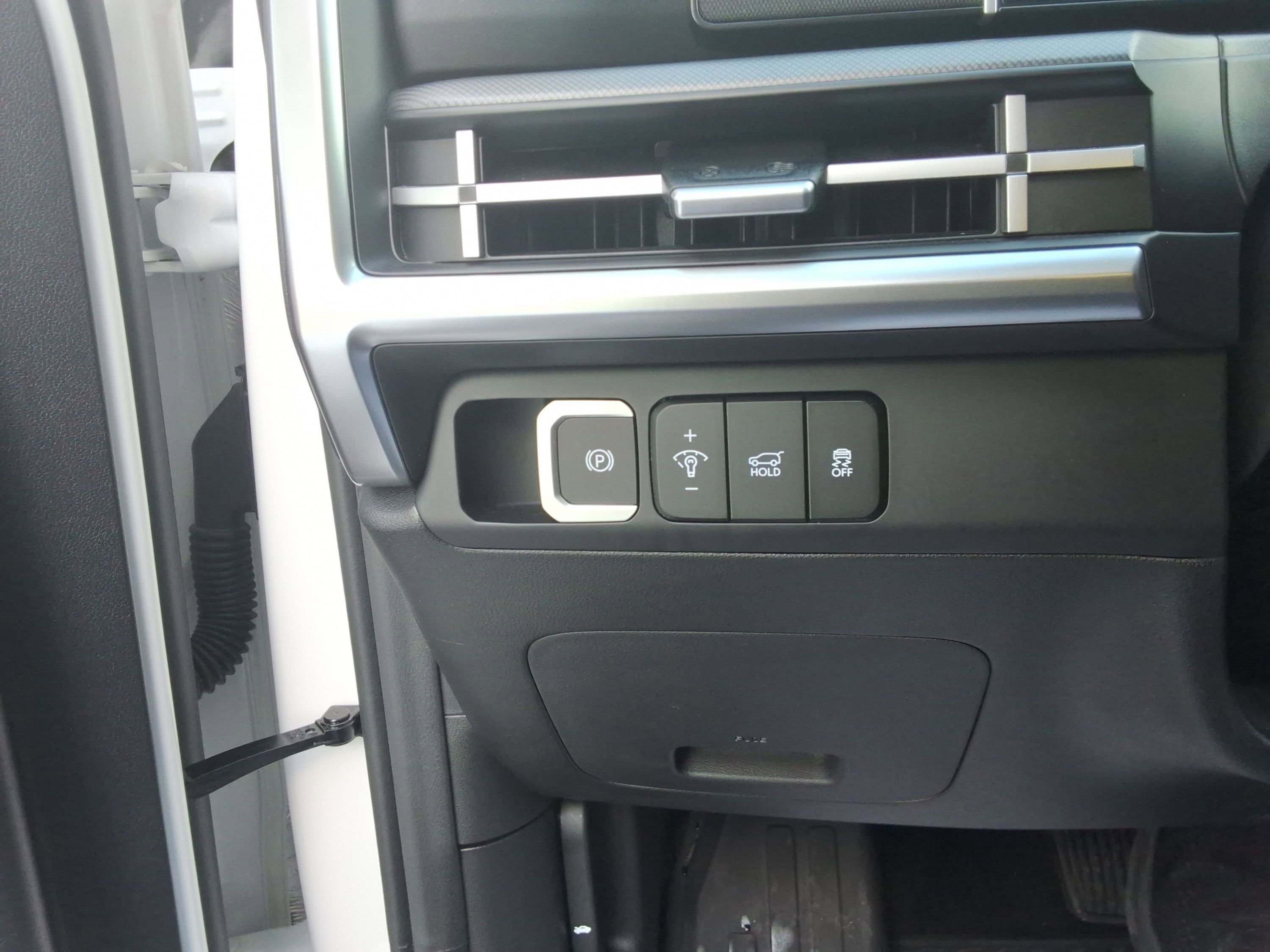 Used 2025 Hyundai Santa Fe SE image 20