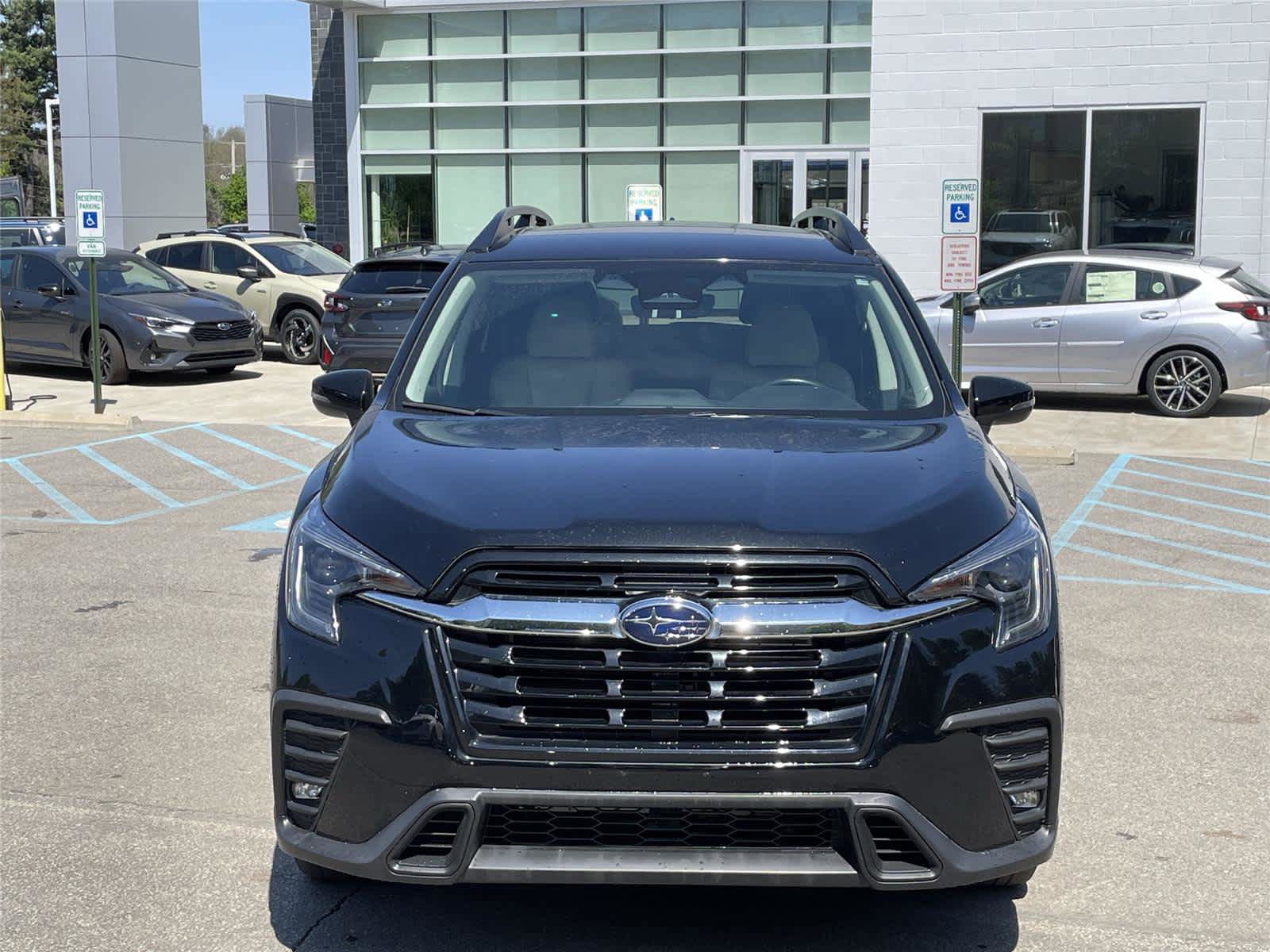 Used 2023 Subaru Ascent Limited image 8