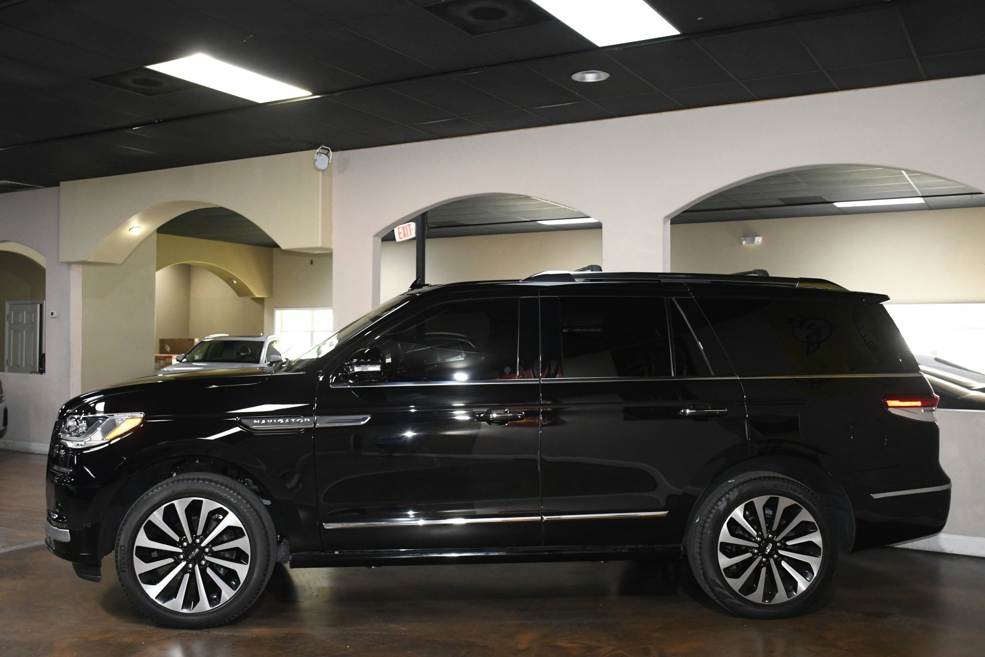 Used 2023 Lincoln Navigator Reserve image 51