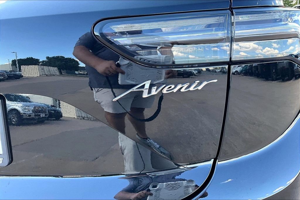Used 2023 Buick Envision Avenir FWD image 33
