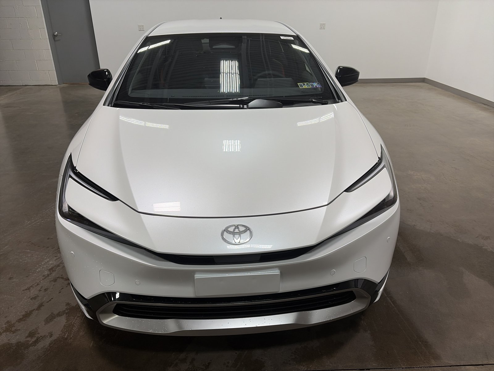New 2026 Toyota Prius Plug-In Hybrid FWD image 35