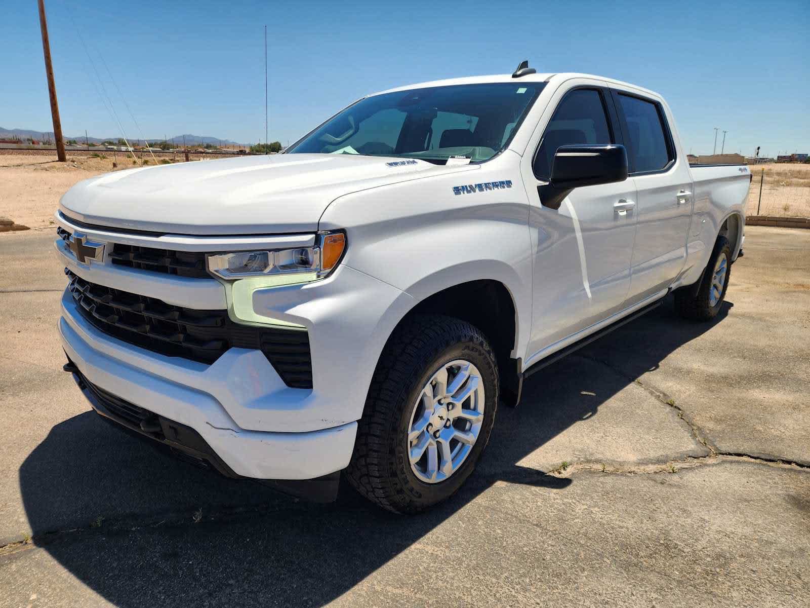 Used 2023 Chevrolet Silverado 1500 RST AWD/4WD image 3