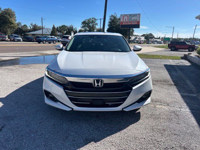 Used 2022 Honda Accord Touring image 2