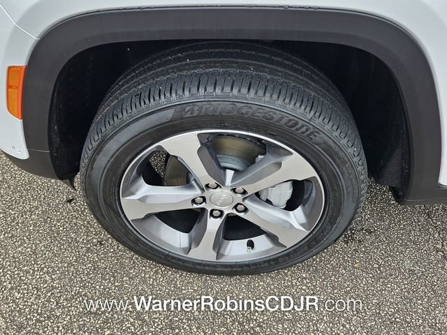 New 2025 Jeep Grand Cherokee Limited w/ Luxury Tech Group II image 19