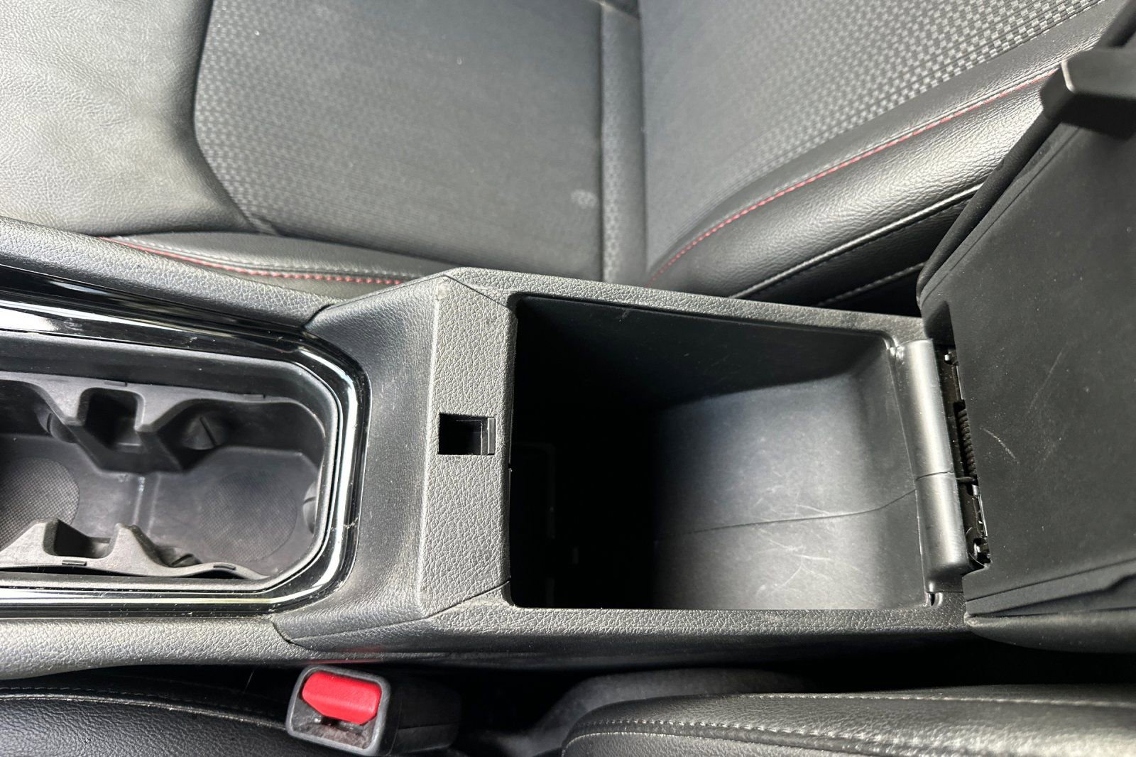 Used 2022 Jeep Compass Trailhawk image 32