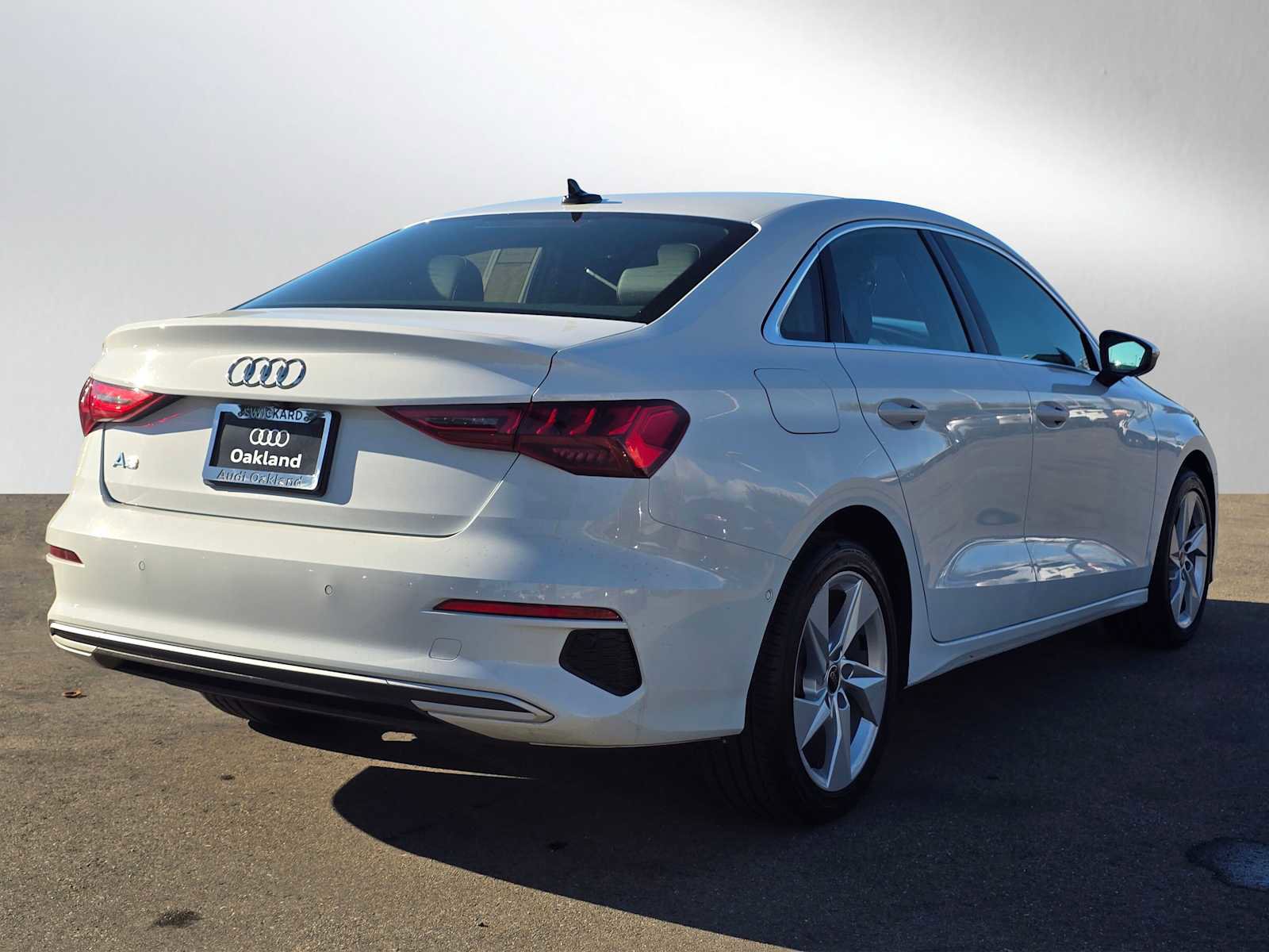 Used 2024 Audi A3 2.0T Premium image 3