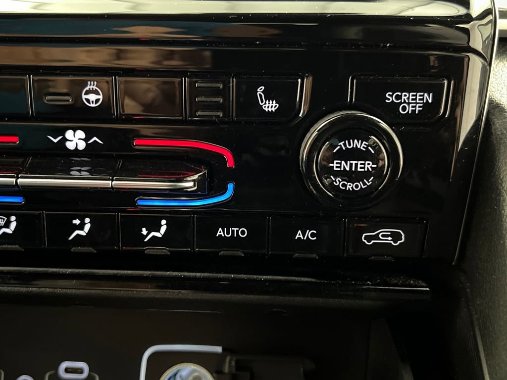 Used 2024 Jeep Grand Cherokee Altitude image 51