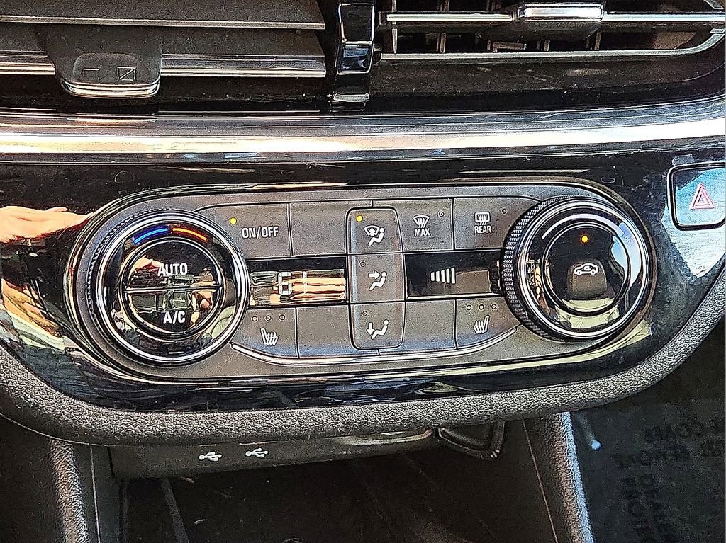 Used 2024 Buick Envista Sport Touring w/ Convenience I Package image 31