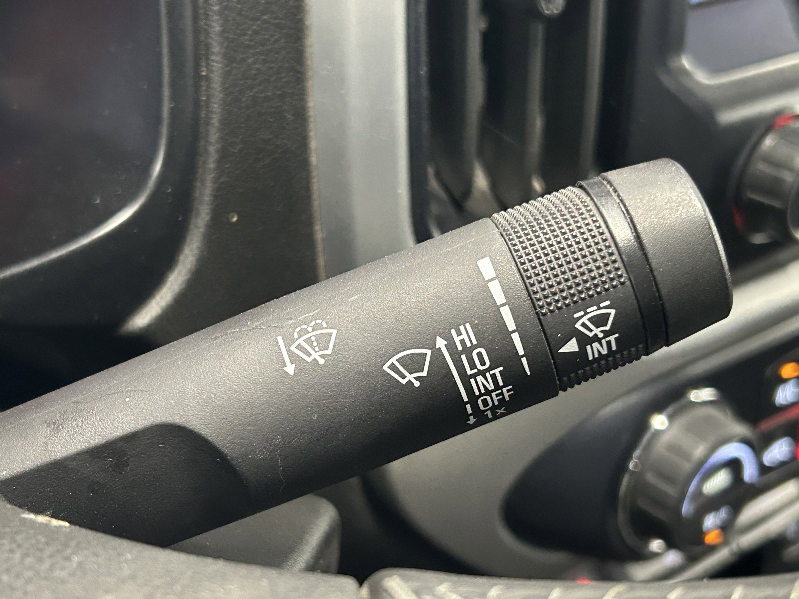 Used 2016 GMC Canyon SLT image 26