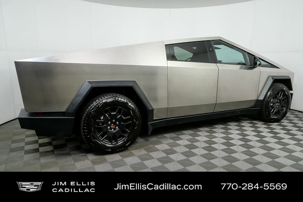 Used 2024 Tesla Cybertruck AWD Crew Cab image 29