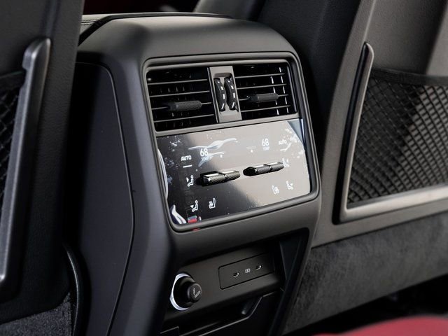 Certified 2025 Porsche Cayenne S AWD/4WD image 27