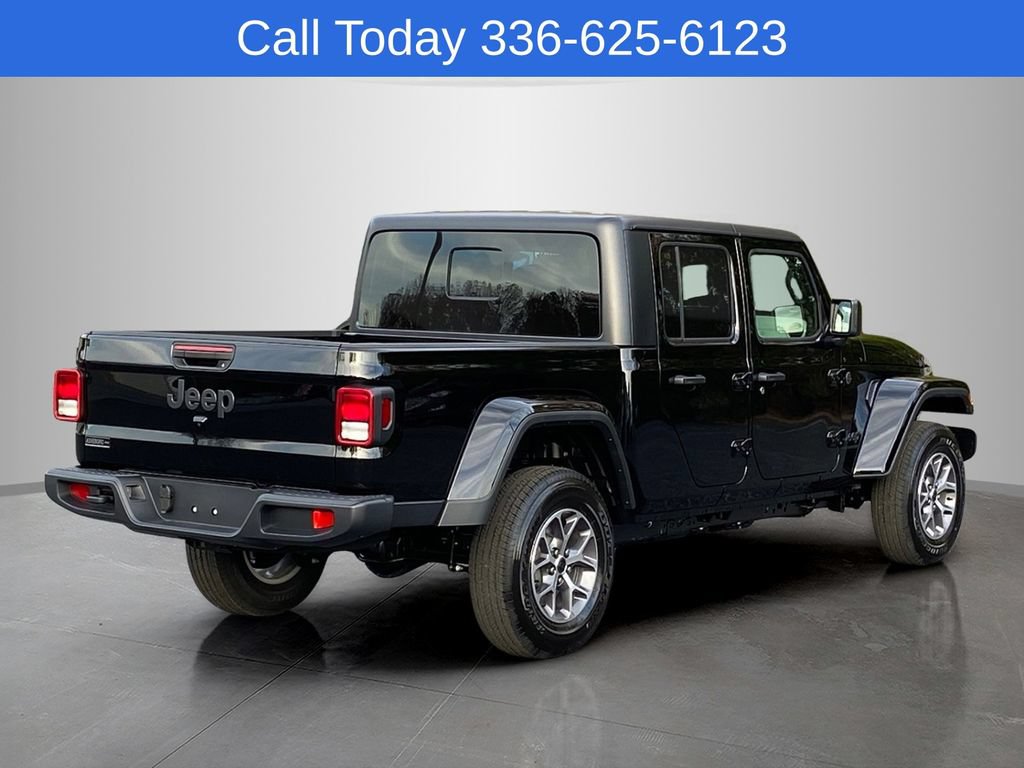 New 2026 Jeep Gladiator Sport AWD/4WD image 7