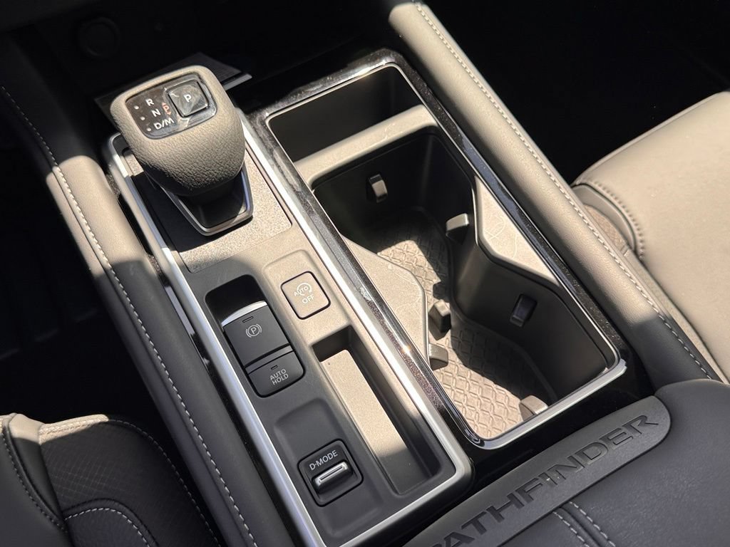 New 2026 Nissan Pathfinder SL FWD image 16
