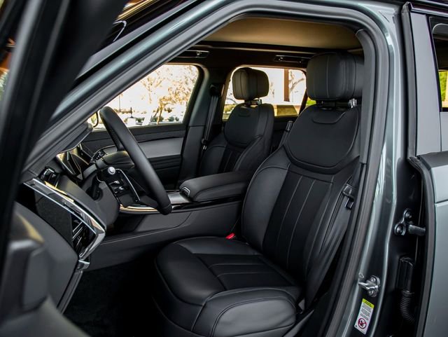 New 2025 Land Rover Range Rover Sport Dynamic SE image 13