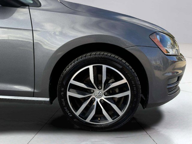 Used 2017 Volkswagen Golf SE image 53