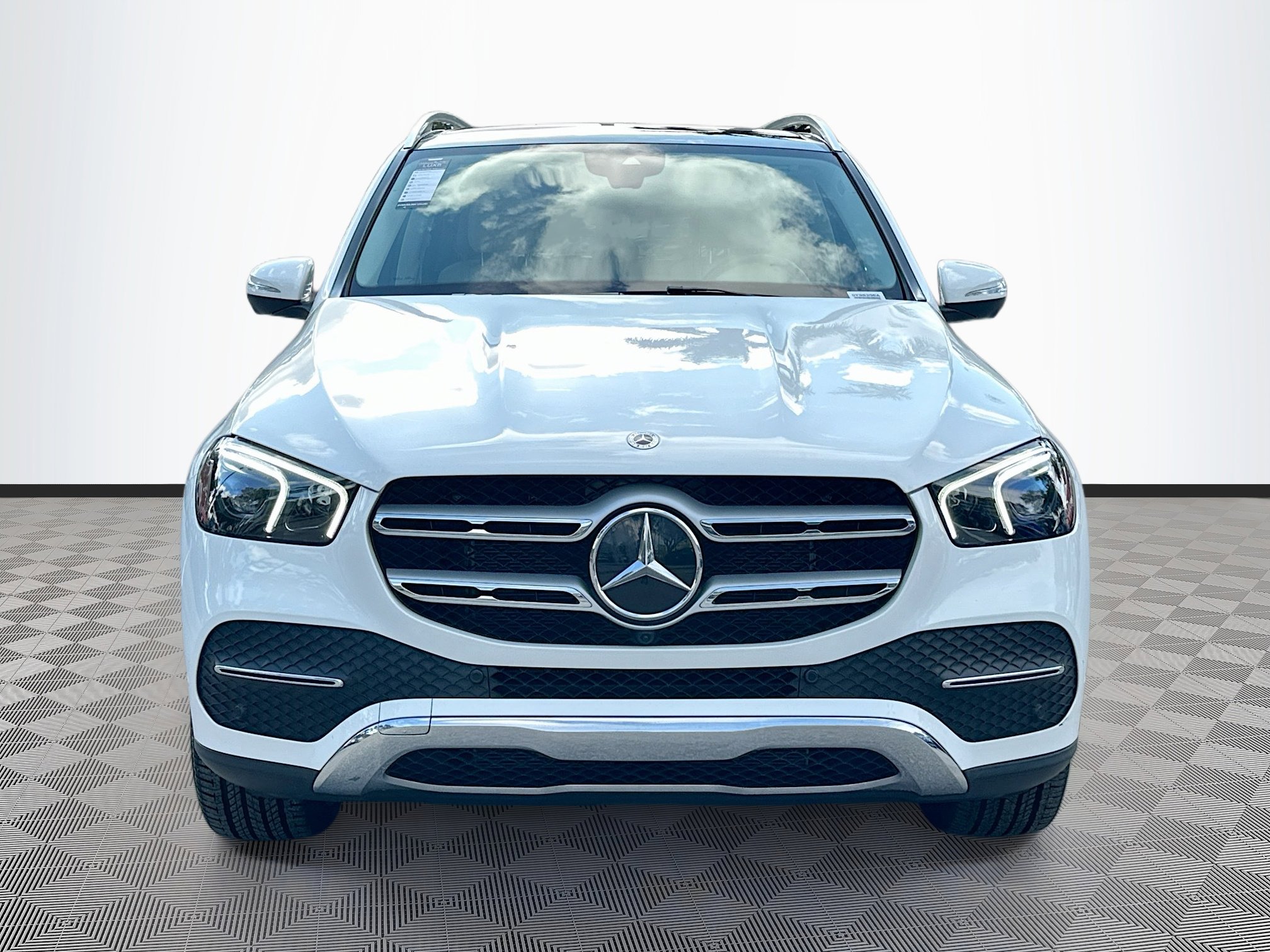 Used 2022 Mercedes-Benz GLE 350 4MATIC image 2