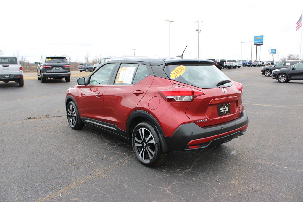 Used 2020 Nissan Kicks SR image 7