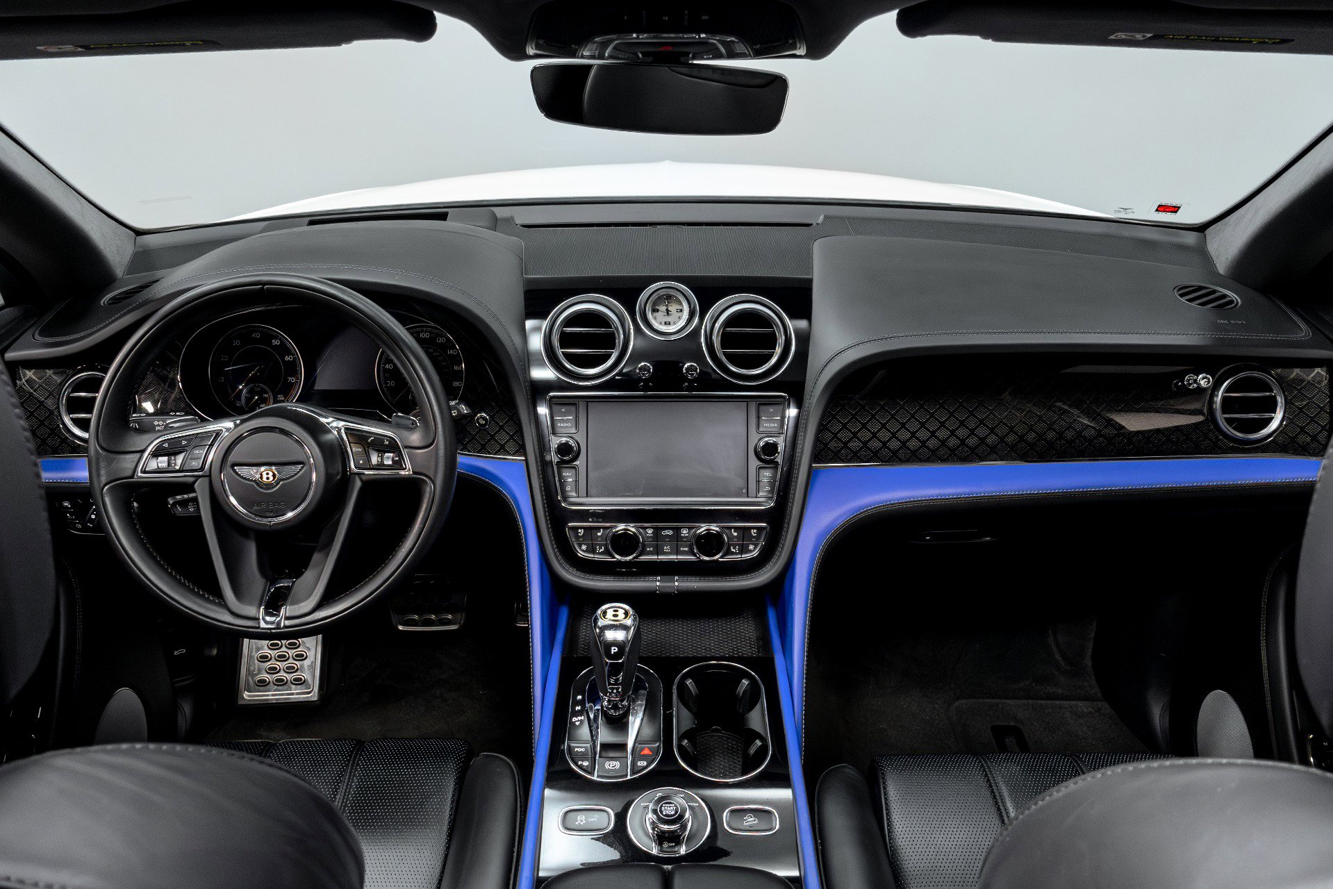 Used 2020 Bentley Bentayga Design Series image 12