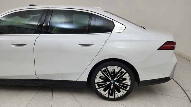 Used 2026 BMW 540i xDrive image 10